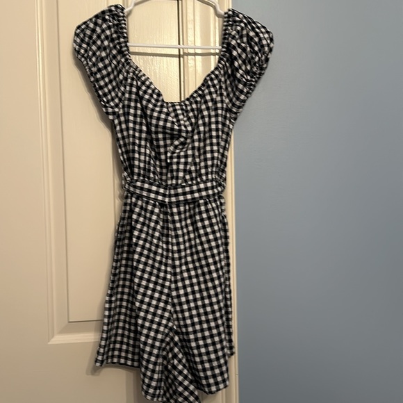 NWOT Seed Teen Navy Gingham Kids Belted Romper w/Pockets - Picture 3 of 4